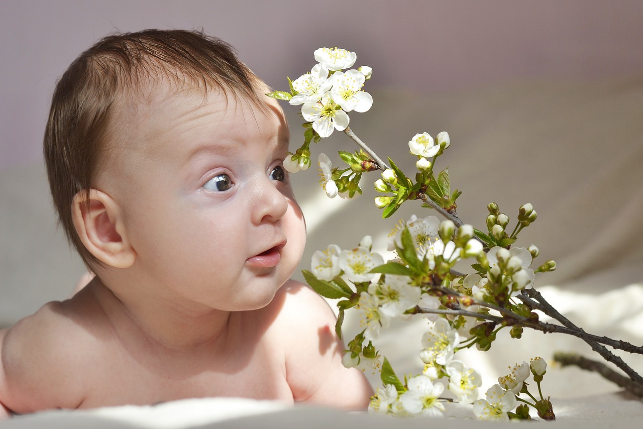 Baby雜志封面揭秘，時(shí)尚魅力盡顯無疑的專屬大片！